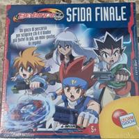 Gioco da tavolo beyblade.