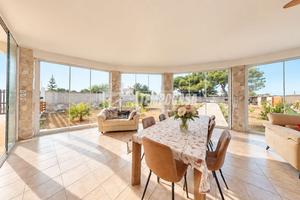 Villa indipendente ristrutturata con ampio giardin