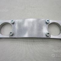 Piastra antisvirgolo forcella