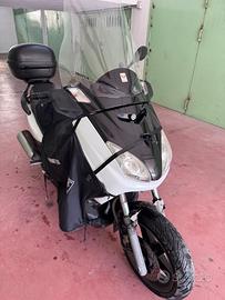YAMAHA X-MAX 250