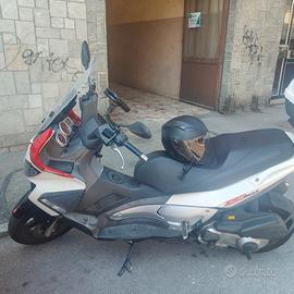 scooter Aprilia 
