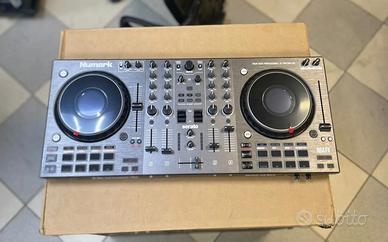 Numark NS4FX controller dj 4 canali