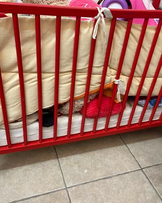 Lettino con ruote per bambino