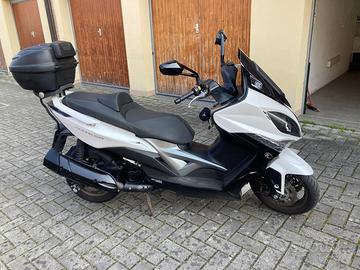 KYMCO XCITNG 400