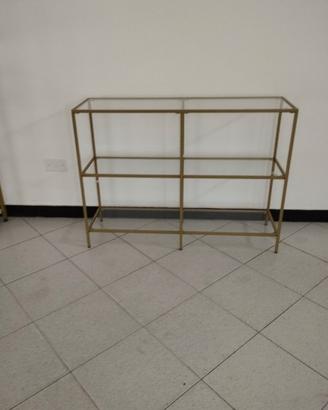 Scaffali dorati + legno e tavolini dorati + vetro