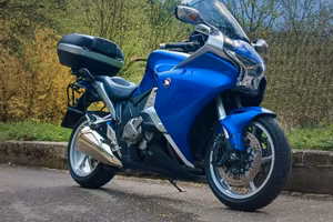 Honda VFR 1200 F DCT TC 2012 – GUASTO MOTORE