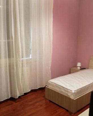 Stanza Rosa con bagno privato