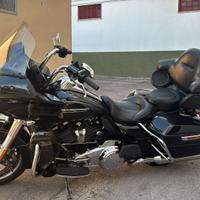 Harley-davidson Road Glide ULTRA CLASSIC