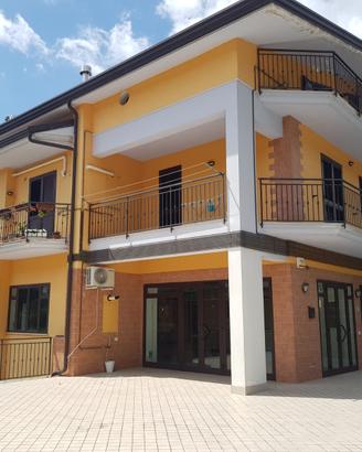 Locale commerciale di 250 mq recente costruzione