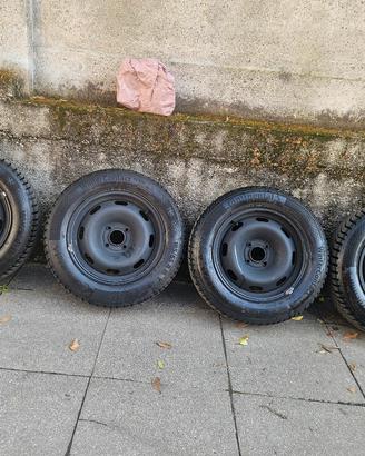 gomme invernali e cerchi peugeot 208