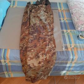 pantaloni militari mimetica con bretelle 