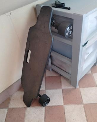 skateboard elettrico 