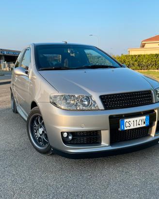 Fiat Punto con impianto audio SPL