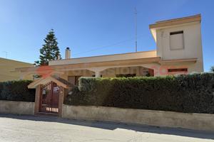 Villa o villino Crispiano [montmerlo74VRG]