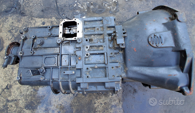 Per iveco 135.17 e 145.17 cambio zf 12 marce