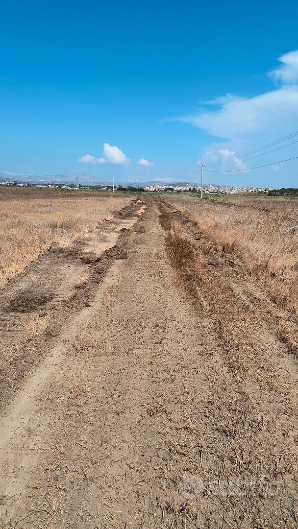 oggetto Terreno edificabile a scopo commerciale - Vista 2