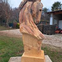 Scultura cavallo in legno