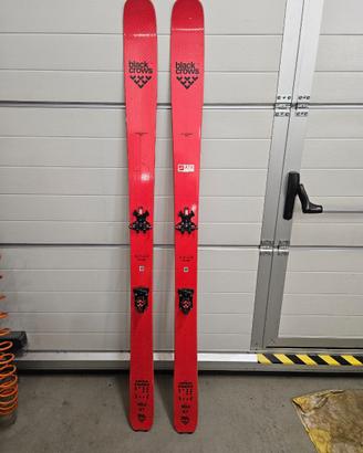 Black Crows Camox + attacchi ATK R12 2.0 + pelli