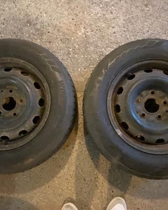 Coppia Pneumatici Invernali "Nexen" 215/65R16 98H