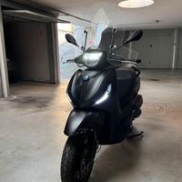Piaggio Beverly 300 - Deep Black- 03/24 - 4.750 km