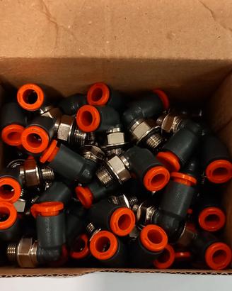 N.100 raccordi pneumatici  a " L" da 1/8" D.8 