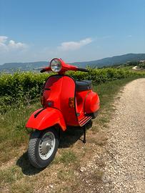 Vespa p200e