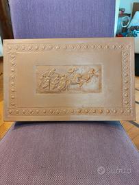 scatola vintage ricoperta in pelle 