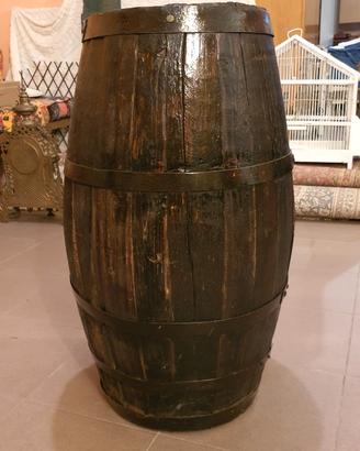 Botte antica per arredo