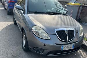 Lancia Ypsilon 900€