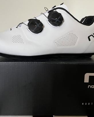 Scarpe n. 44 NW Revolution Wide bici da corsa