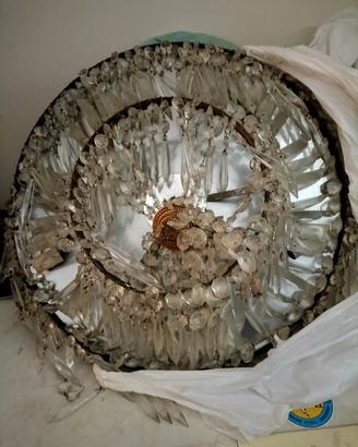 lampadario di cristallo