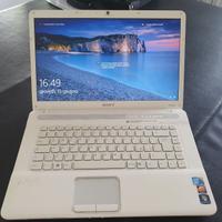 Sony vaio pcg-7186m con SSD da 250Gb