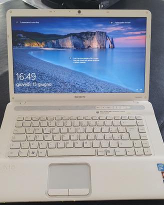 Sony vaio pcg-7186m con SSD da 250Gb