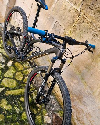 Mtb full Niner carbon
