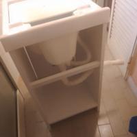 Lavatoio in resina con mobile 