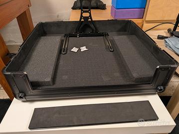UDG Pick Foam Multi L Case per DJ