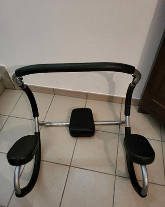 Attrezzo Trainer per addominali