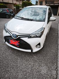 2014 Toyota Yaris Hybrid 