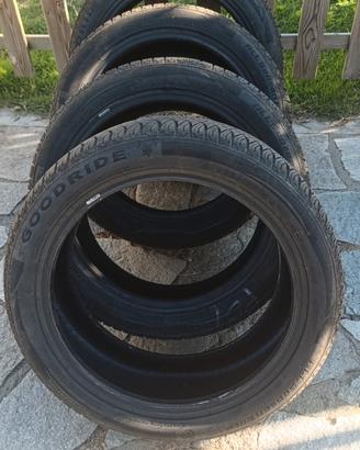 gomme 4 stagioni goodride  235/45r18 98w