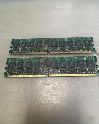 Hynix Due banchi Ram 2 Gb totali pc2 5300P