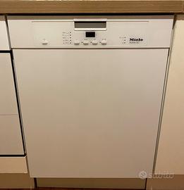 Lavastoviglie MIELE