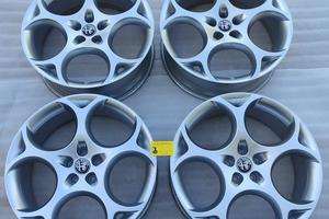 Cerchi Lega NUOVI 21 Originali Alfa Romeo Stelvio