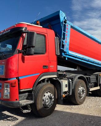 VOLVO FM 480 8X4 RIBALTABILE POSTERIORE