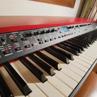 Pianoforte digitale Nord Grand 88 tasti