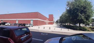 NEGOZIO A BRESCIA