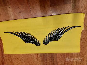 Adesivi a rilievo per moto