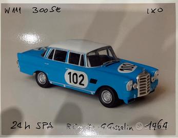 Modellini mercedes scala 1:43