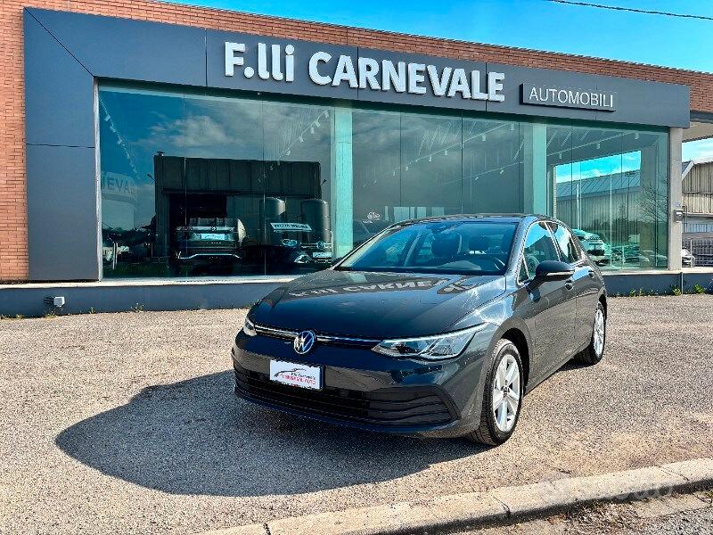 VOLKSWAGEN Golf 8ª serie