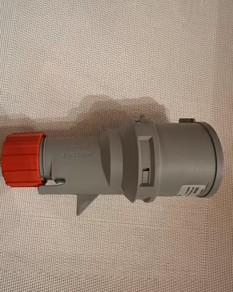 SPINA MOBILE 3P+N+T IP44 32A