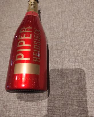 Bottiglia Champagne  Piper Heidsieck vuota